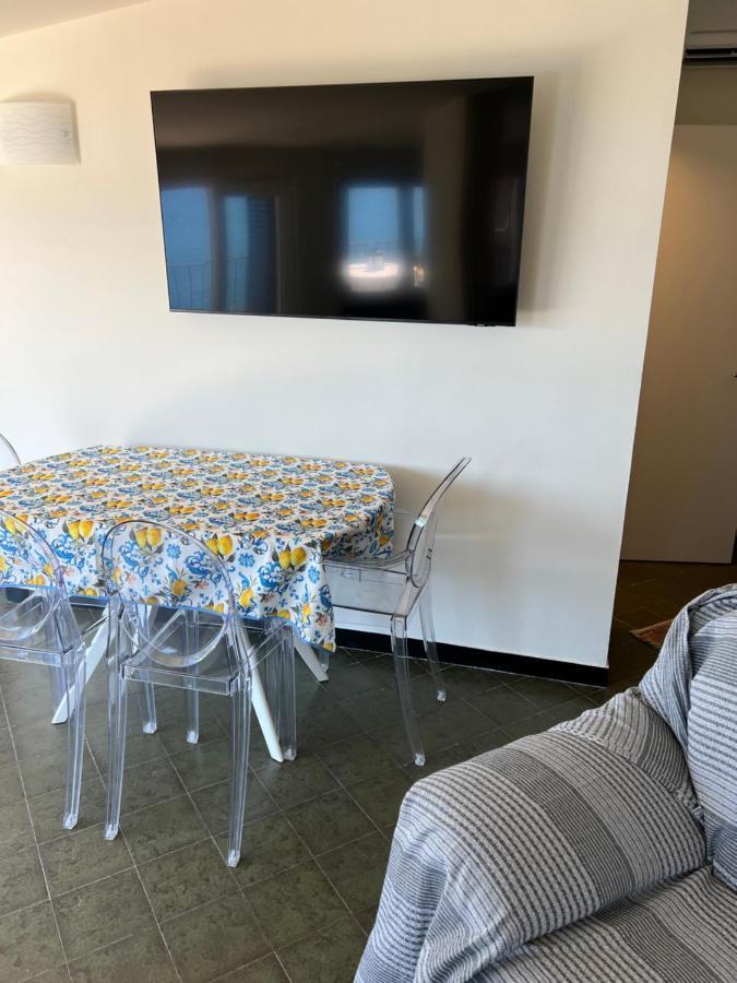 Nautilus Vista Mare Mozzafiato A 180 Gradi- Posto Auto Privato - 2 Camere Matrimoniali Piu 1 Divano Letto Singolo-Sky,Netflix-Wifi 200Mg Rapallo Eksteriør billede