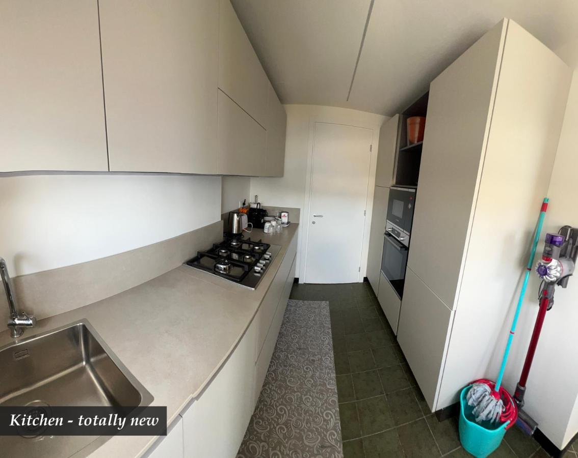 Nautilus Vista Mare Mozzafiato A 180 Gradi- Posto Auto Privato - 2 Camere Matrimoniali Piu 1 Divano Letto Singolo-Sky,Netflix-Wifi 200Mg Rapallo Eksteriør billede