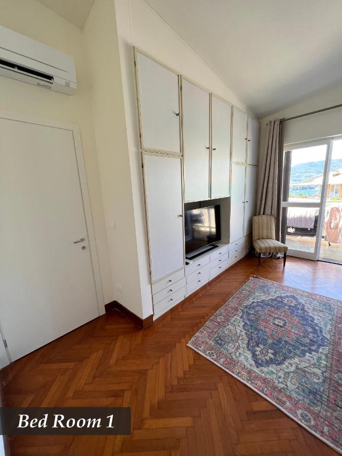 Nautilus Vista Mare Mozzafiato A 180 Gradi- Posto Auto Privato - 2 Camere Matrimoniali Piu 1 Divano Letto Singolo-Sky,Netflix-Wifi 200Mg Rapallo Eksteriør billede