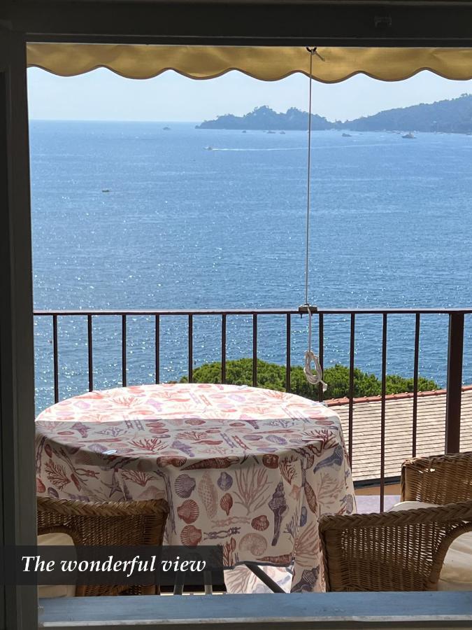 Nautilus Vista Mare Mozzafiato A 180 Gradi- Posto Auto Privato - 2 Camere Matrimoniali Piu 1 Divano Letto Singolo-Sky,Netflix-Wifi 200Mg Rapallo Eksteriør billede